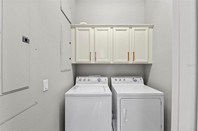 226 SAPPHIRE LAKE DRIVE 201, Bradenton, FL 34209