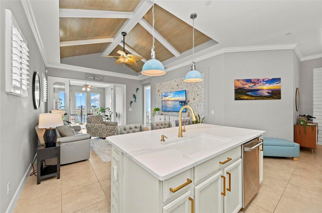 Image 24 of property listing at 226 SAPPHIRE LAKE DRIVE 201, Bradenton, FL 34209