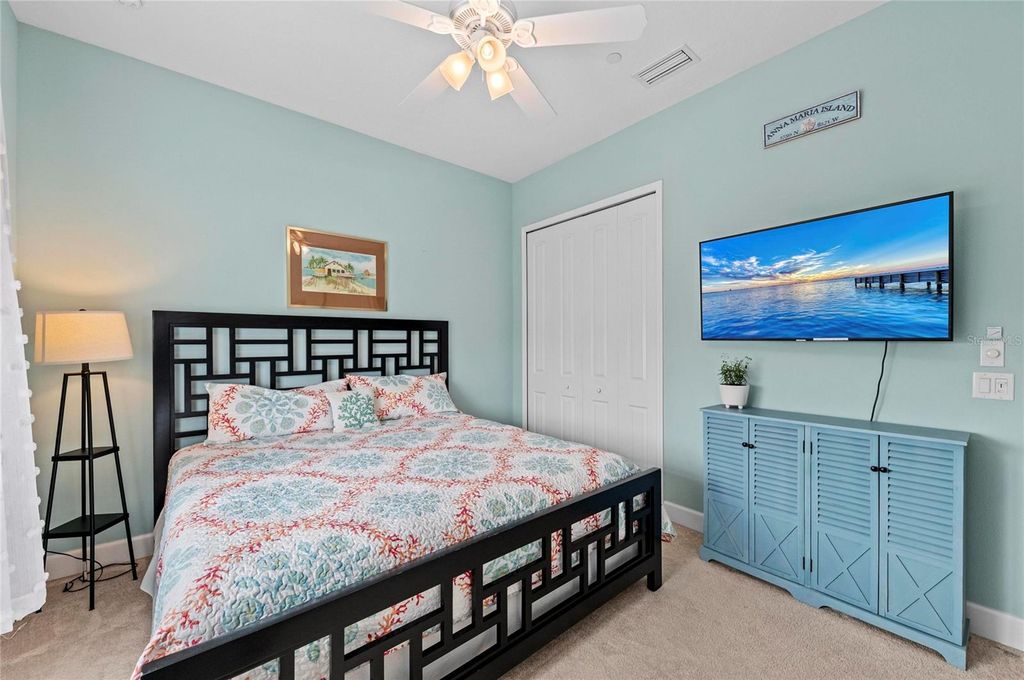 Image 47 of property listing at 226 SAPPHIRE LAKE DRIVE 201, Bradenton, FL 34209