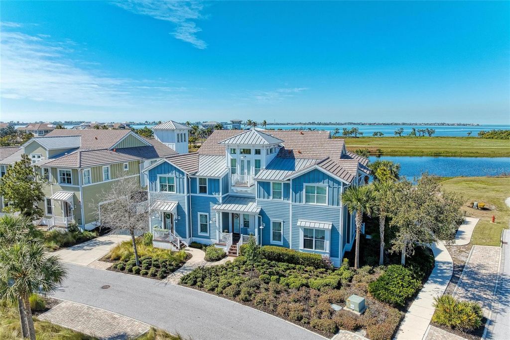 Image 6 of property listing at 226 SAPPHIRE LAKE DRIVE 201, Bradenton, FL 34209