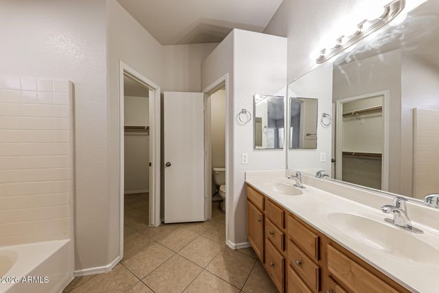 4015 W ROSE GARDEN Lane, Glendale, AZ 85308