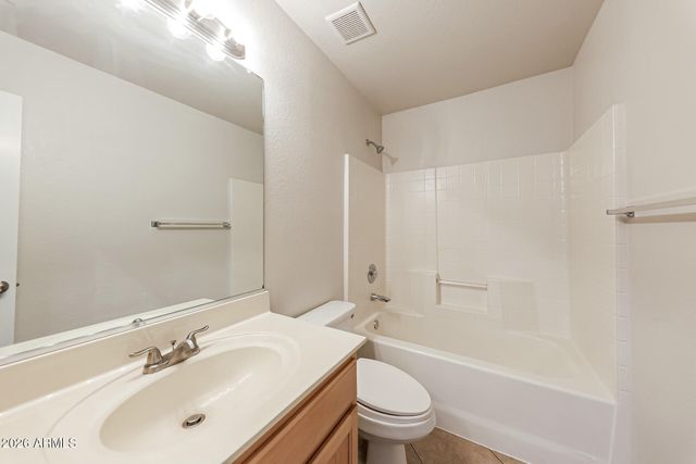 4015 W ROSE GARDEN Lane, Glendale, AZ 85308
