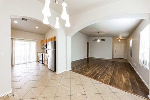 4015 W ROSE GARDEN Lane, Glendale, AZ 85308