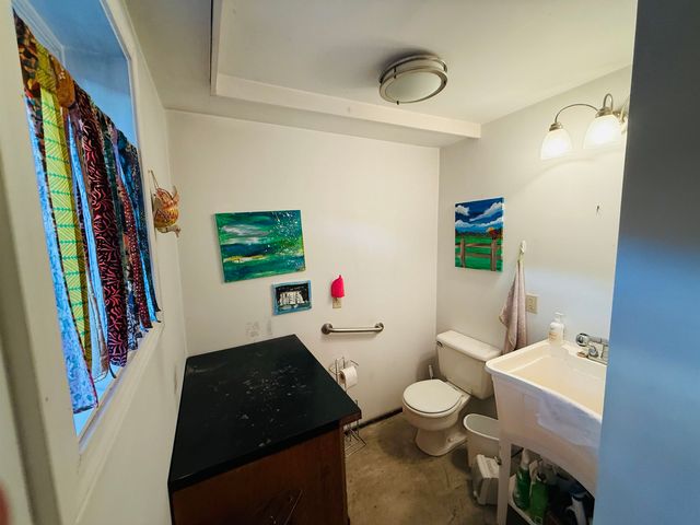 13 Prospect Street, Rockingham, VT 05101