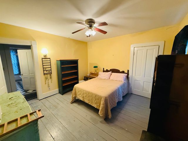 13 Prospect Street, Rockingham, VT 05101