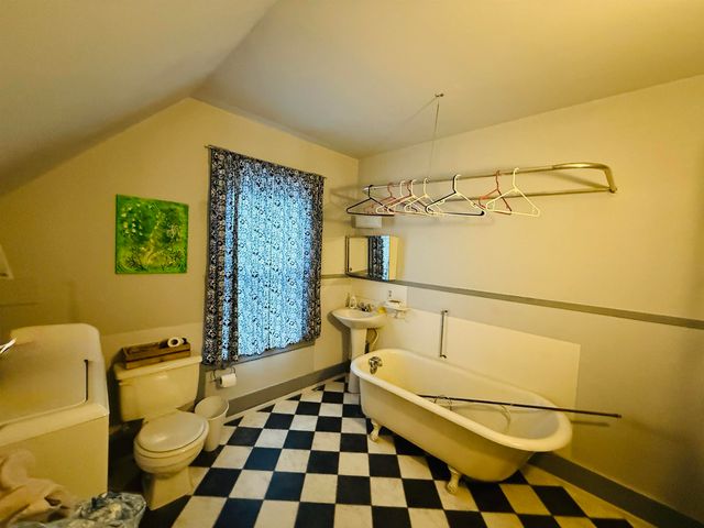 13 Prospect Street, Rockingham, VT 05101