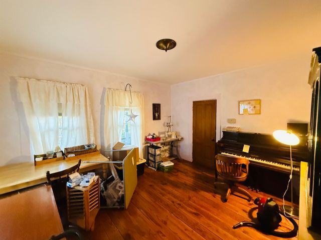 13 Prospect Street, Rockingham, VT 05101