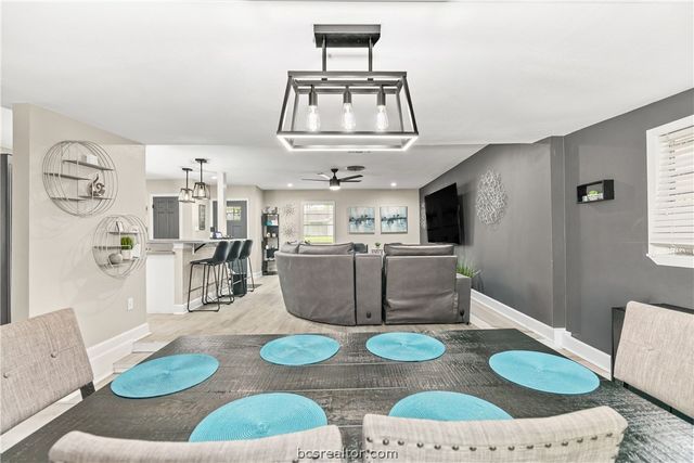 2411 Airline Drive, Brenham, TX 77833