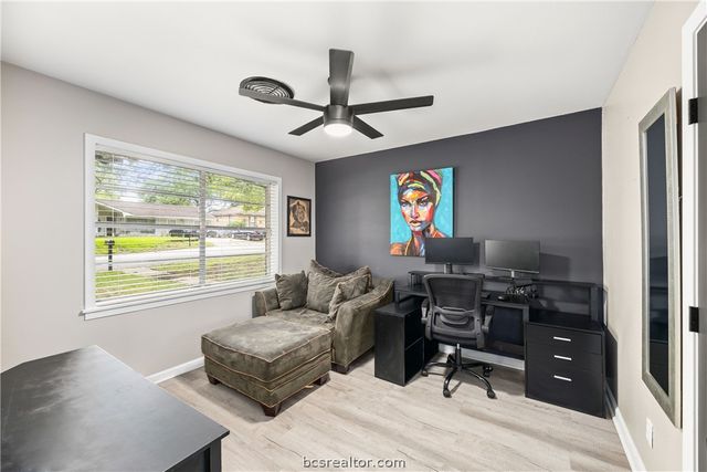 2411 Airline Drive, Brenham, TX 77833