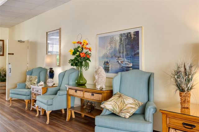 4725 COVE CIRCLE 207, St Petersburg, FL 33708