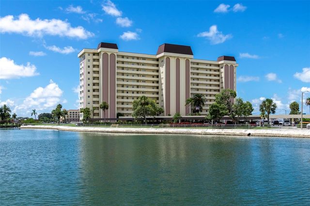 4725 COVE CIRCLE 207, St Petersburg, FL 33708