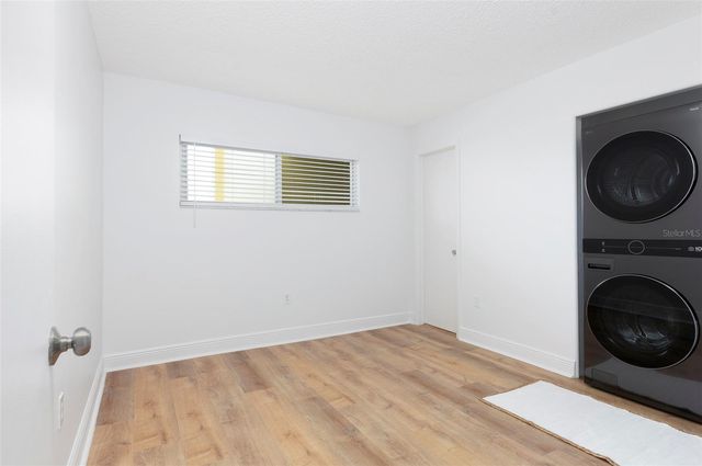 4725 COVE CIRCLE 207, St Petersburg, FL 33708