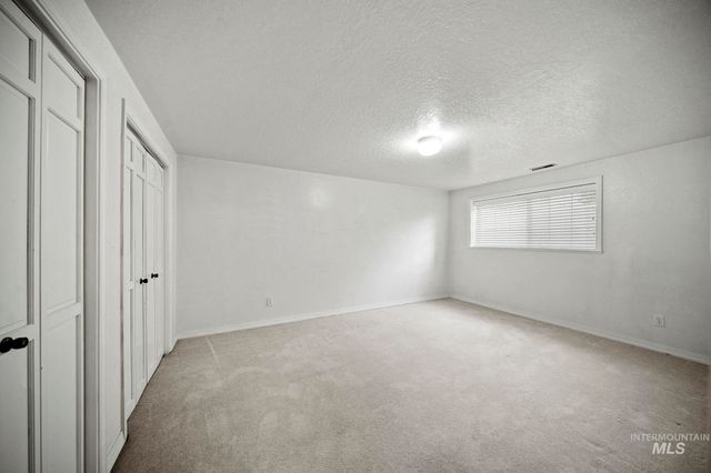 116 Fay Ln, Nampa, ID 83686