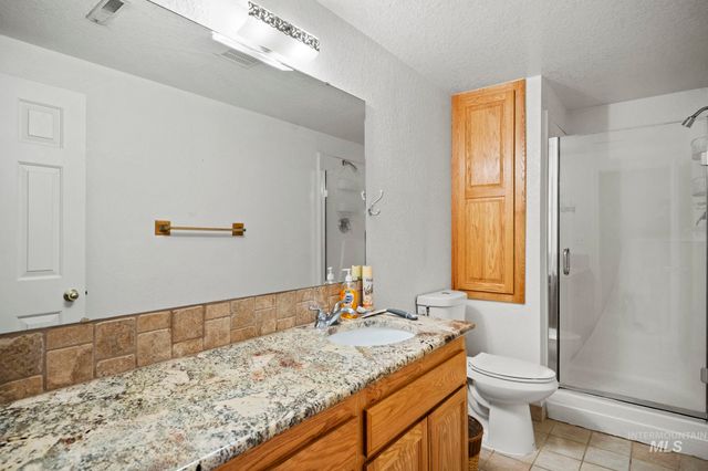 116 Fay Ln, Nampa, ID 83686