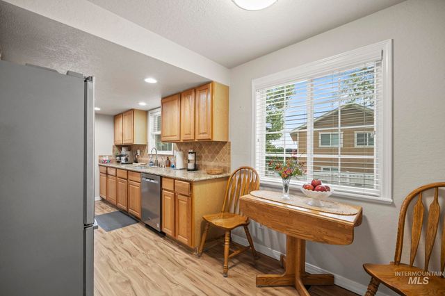 116 Fay Ln, Nampa, ID 83686