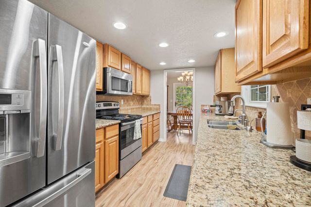 116 Fay Ln, Nampa, ID 83686