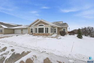 5537 E Eastbridge Pl Place, Sioux Falls, SD 57110