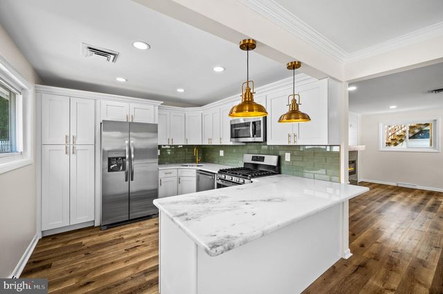 836 JENKINTOWN RD, Elkins Park, PA 19027