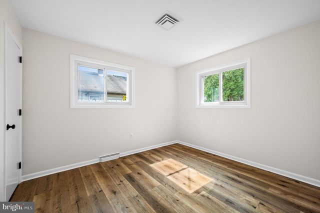 836 JENKINTOWN RD, Elkins Park, PA 19027