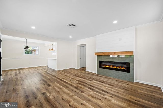 836 JENKINTOWN RD, Elkins Park, PA 19027