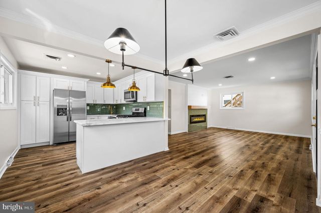 836 JENKINTOWN RD, Elkins Park, PA 19027