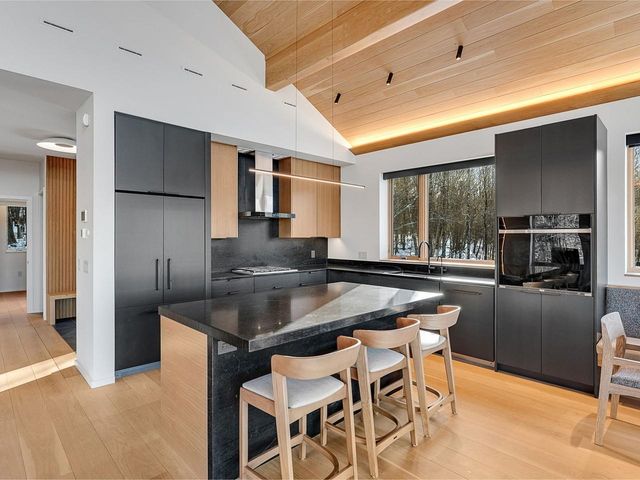 357 Old Quarry Road, Fayston, VT 05673