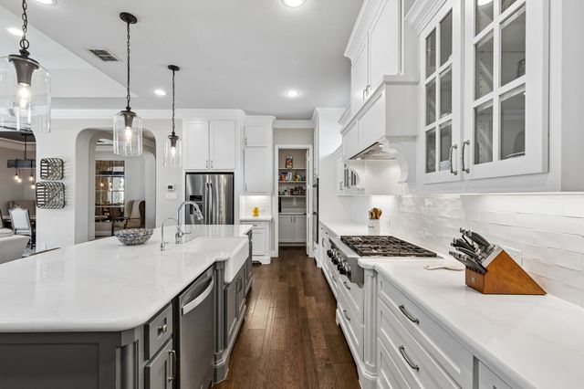 1828 Quiet Oak Place, Fort Worth, TX 76008