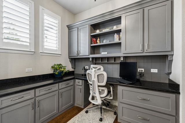 1828 Quiet Oak Place, Fort Worth, TX 76008