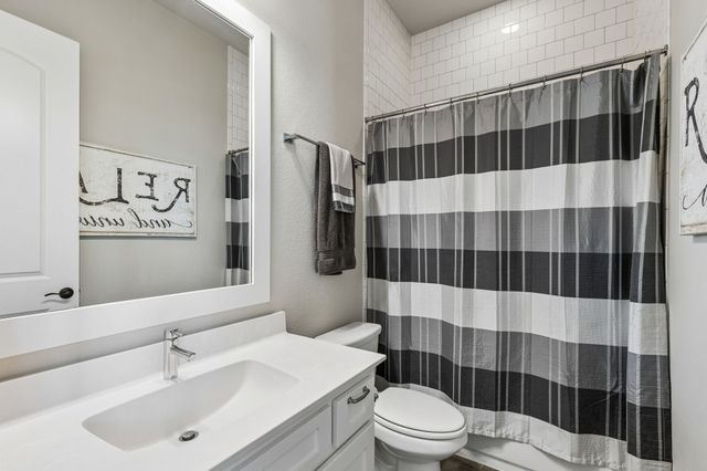 1828 Quiet Oak Place, Fort Worth, TX 76008