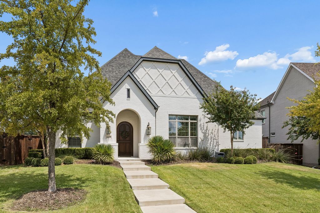 1828 Quiet Oak Place, Fort Worth, TX 76008 — photo 2