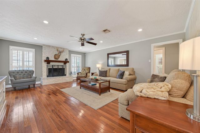 15705 Congo Lane, Jersey Village, TX 77040