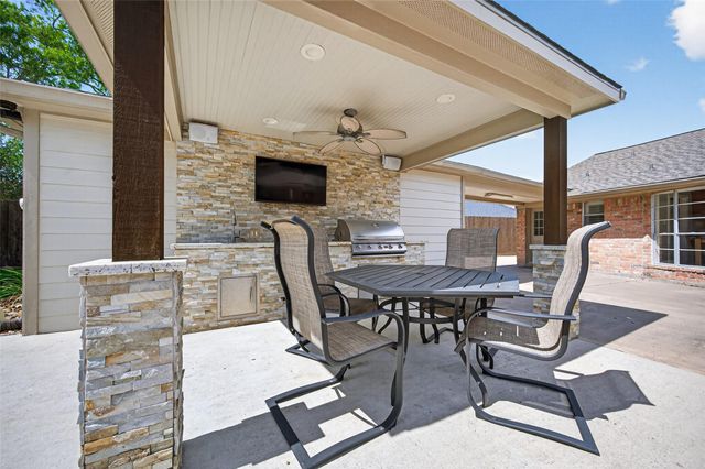 15705 Congo Lane, Jersey Village, TX 77040