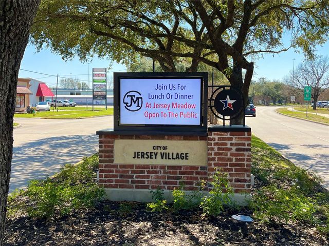 15705 Congo Lane, Jersey Village, TX 77040