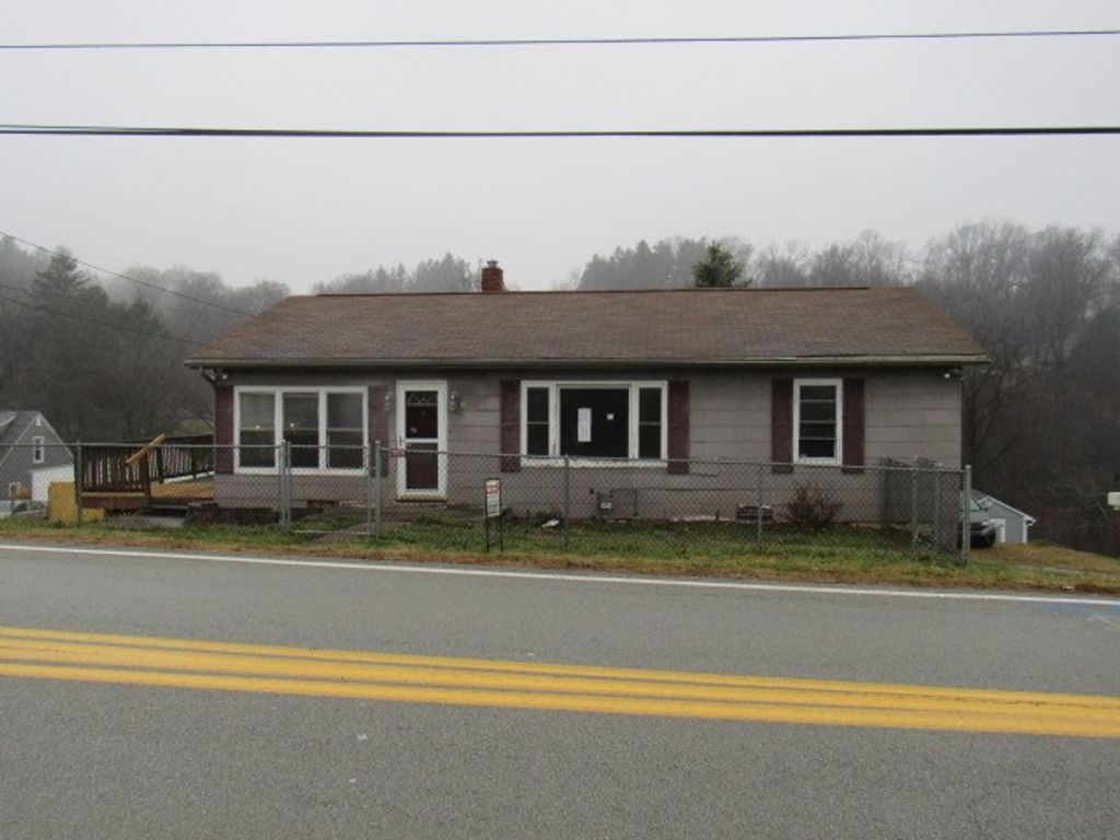 563 Agnew Road, Hempfield Twp, PA 15601