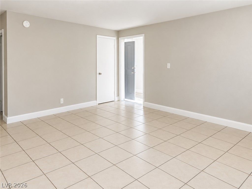 3224 Venus Circle, Las Vegas, NV 89101 — photo 3