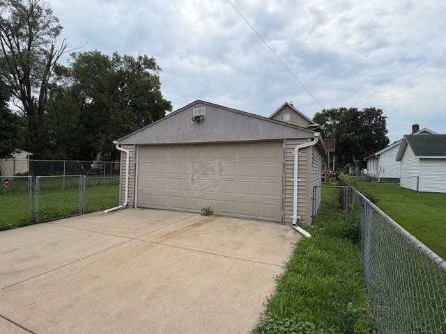 2108 20th Avenue, Rockford, IL 61104