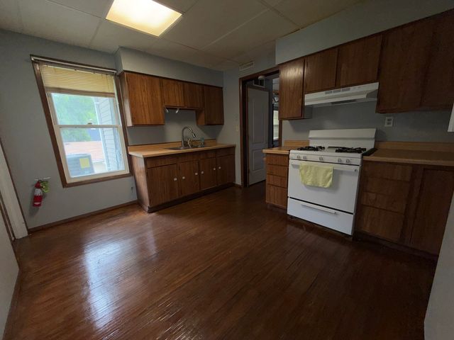 2108 20th Avenue, Rockford, IL 61104