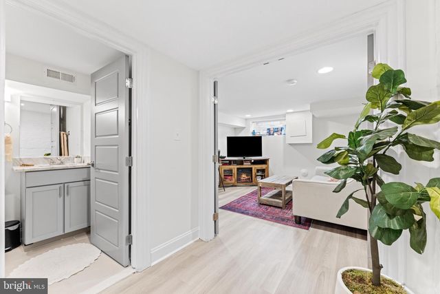 731 S LINWOOD AVE, Baltimore, MD 21224