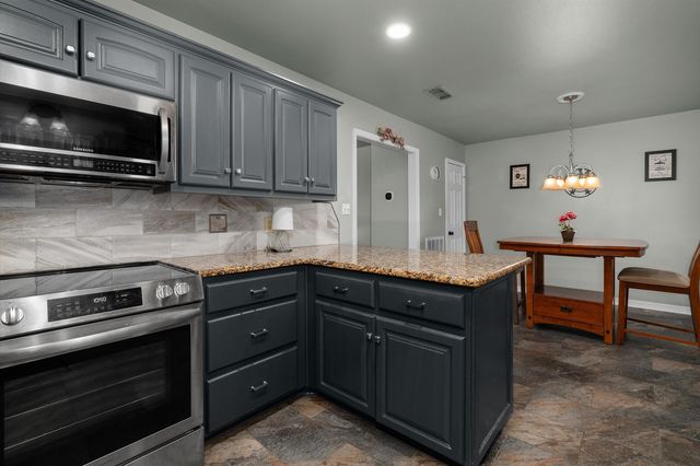 3301 Crossroads Drive, Longview, TX 75605