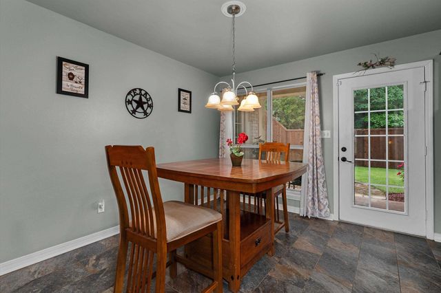 3301 Crossroads Drive, Longview, TX 75605