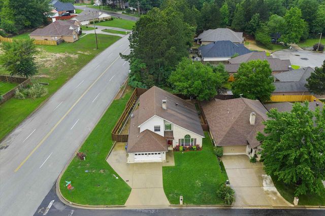 3301 Crossroads Drive, Longview, TX 75605