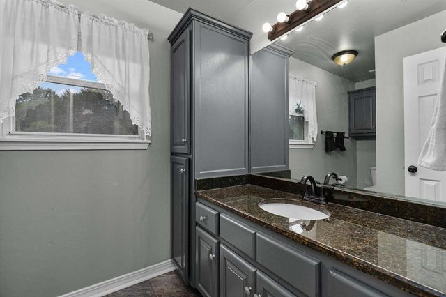 3301 Crossroads Drive, Longview, TX 75605