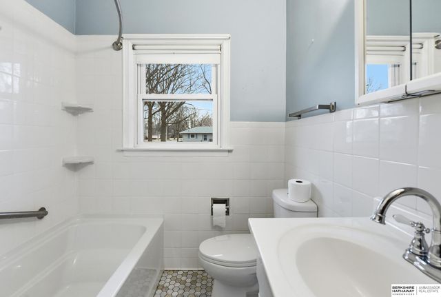 1833 N Colson Avenue, Fremont, NE 68025