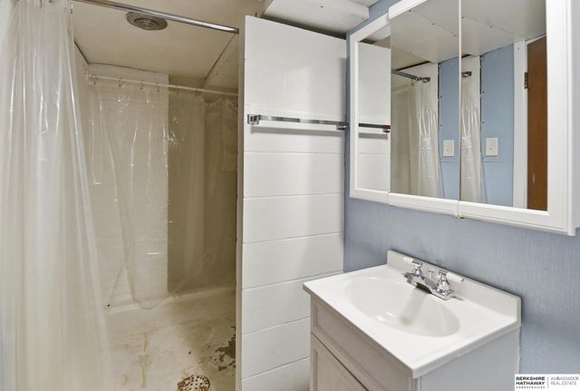 1833 N Colson Avenue, Fremont, NE 68025