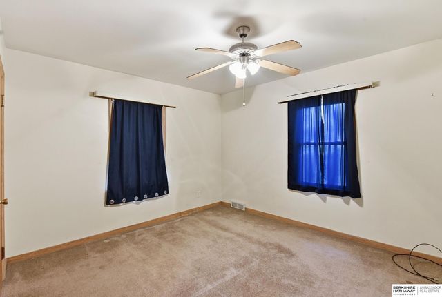 1833 N Colson Avenue, Fremont, NE 68025