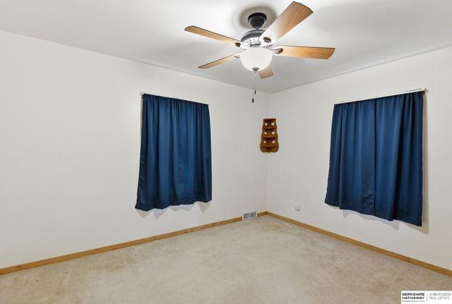 1833 N Colson Avenue, Fremont, NE 68025