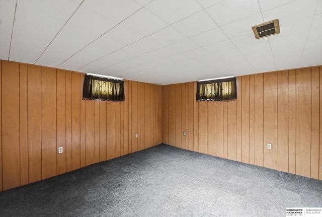 1833 N Colson Avenue, Fremont, NE 68025