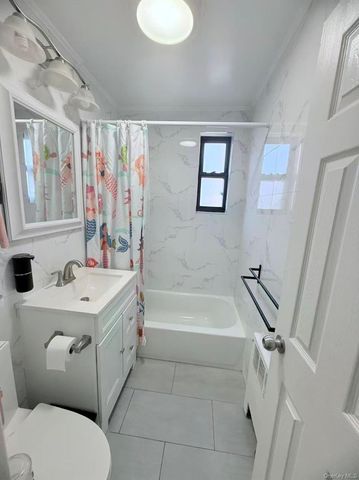 246-15 57 Dr Upper, Douglaston, NY 11362