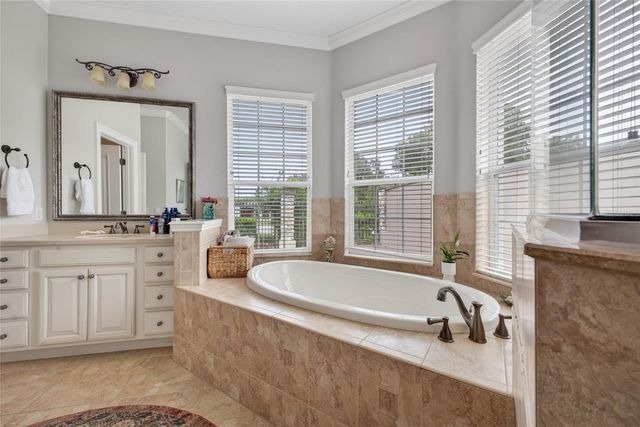 1000 LENA RUN COURT, Winter Haven, FL 33880