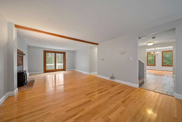 10 Colman Path, Merrimack, NH 03054